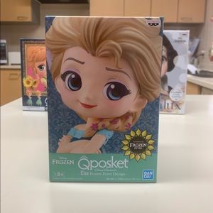 Qposket Queen Elsa...